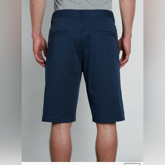 Volcom True To This shorts - Picture 2 of 6